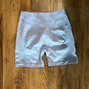Alphalete 4.5in amplify shorts lilac